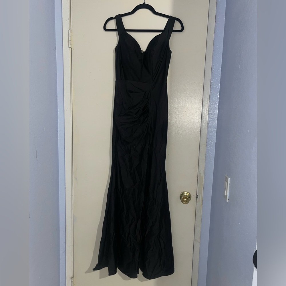 Black elegant dress size small